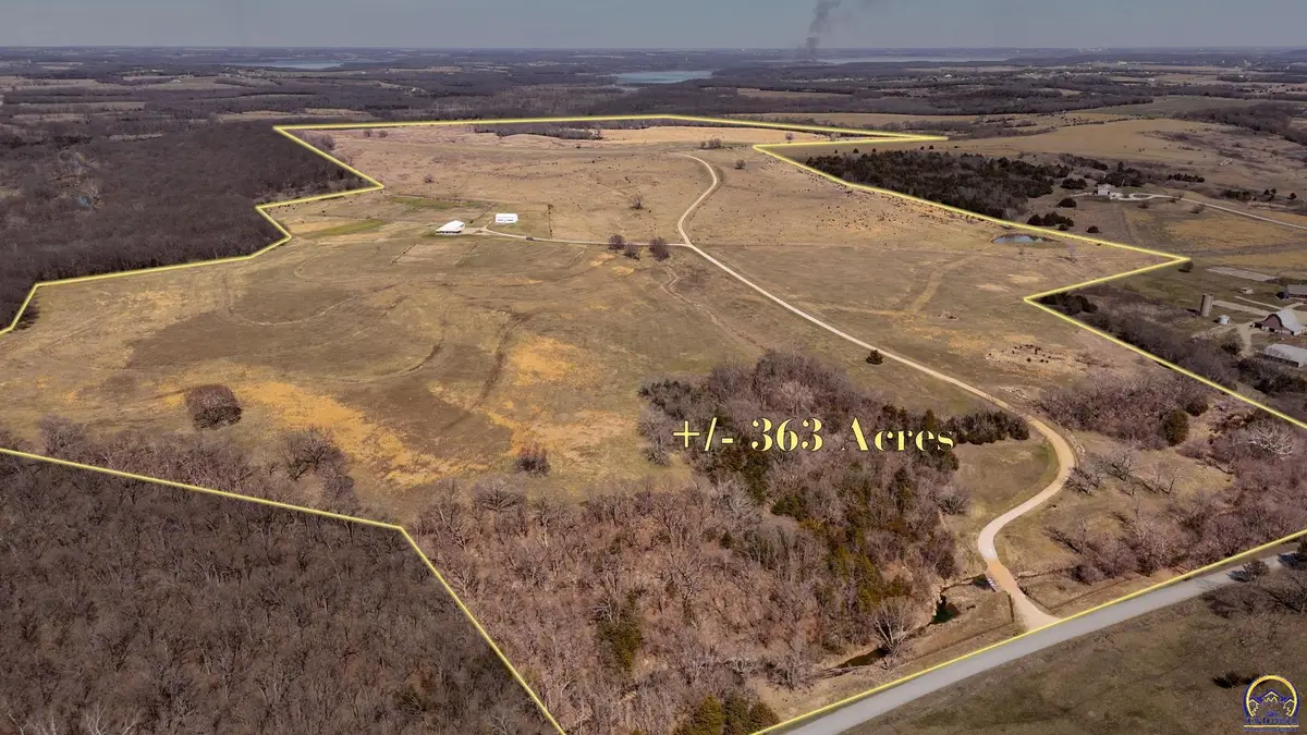 374 N 750 Rd, Overbrook, KS 66524 - #1