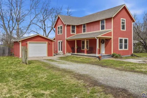 1917 NW West St, Topeka, KS 66608