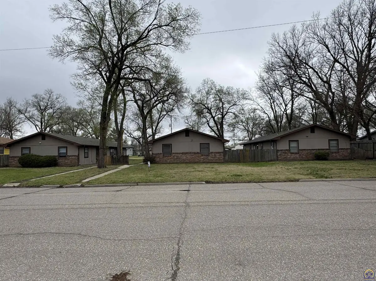 1213-1215 Yuma St, Manhattan, KS 66502 - #1