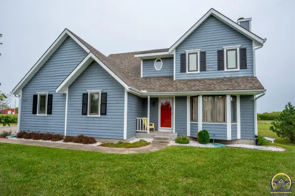 4647 SE Shawnee Heights Rd, Tecumseh, KS 66542-9788