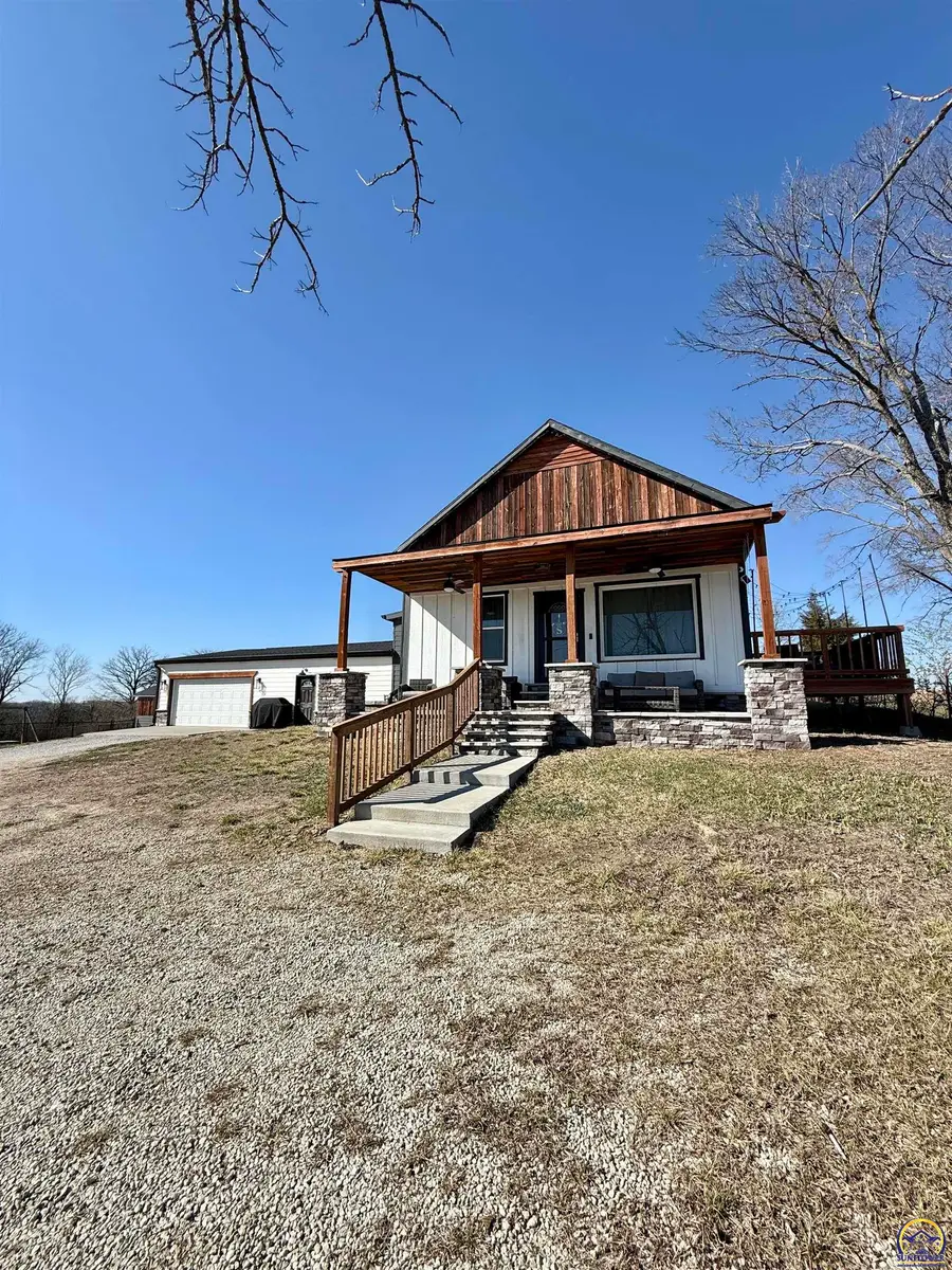 6226 NW Huxman Rd, Topeka, KS 66618 - #2