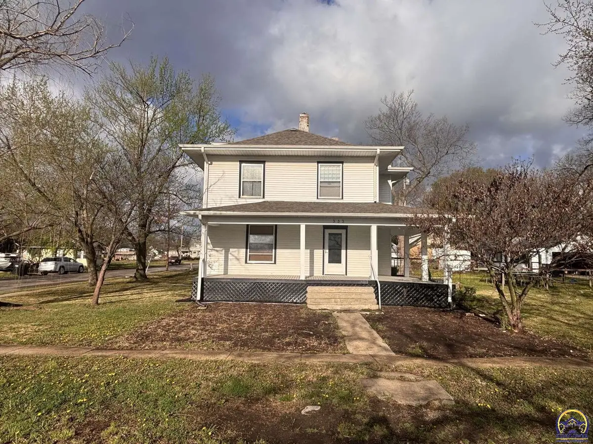 333 Pine Ln, Cottonwood Falls, KS 66845 - #1