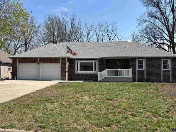 2552 Willow Ln, Emporia, KS 66801