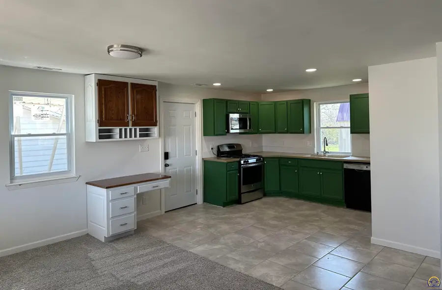 608 Ratz, Valley Falls, KS 66088 - #2