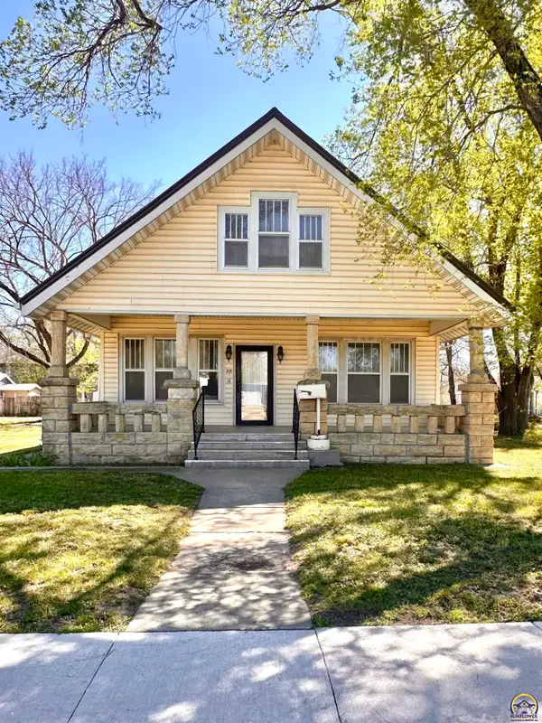 315 E Main St, Council Grove, KS 66846