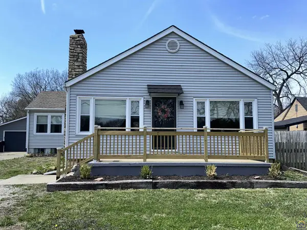 3511 NW Rochester Rd, Topeka, KS 66617