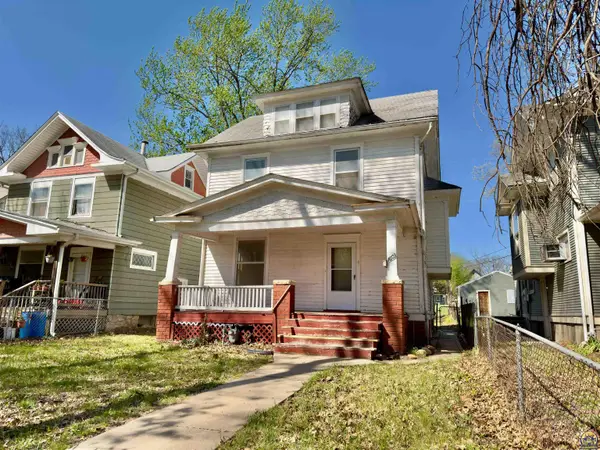 1603 SW Central Park Ave, Topeka, KS 66604