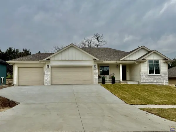 5746 SW 55th Ter, Topeka, KS 66610