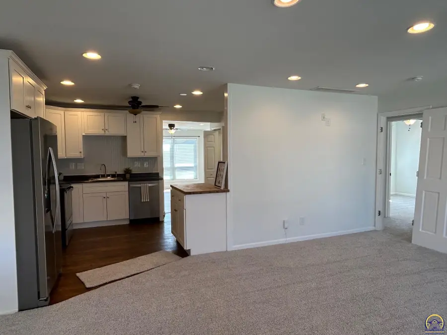 3805 SW 12th St, Topeka, KS 66604 - #3