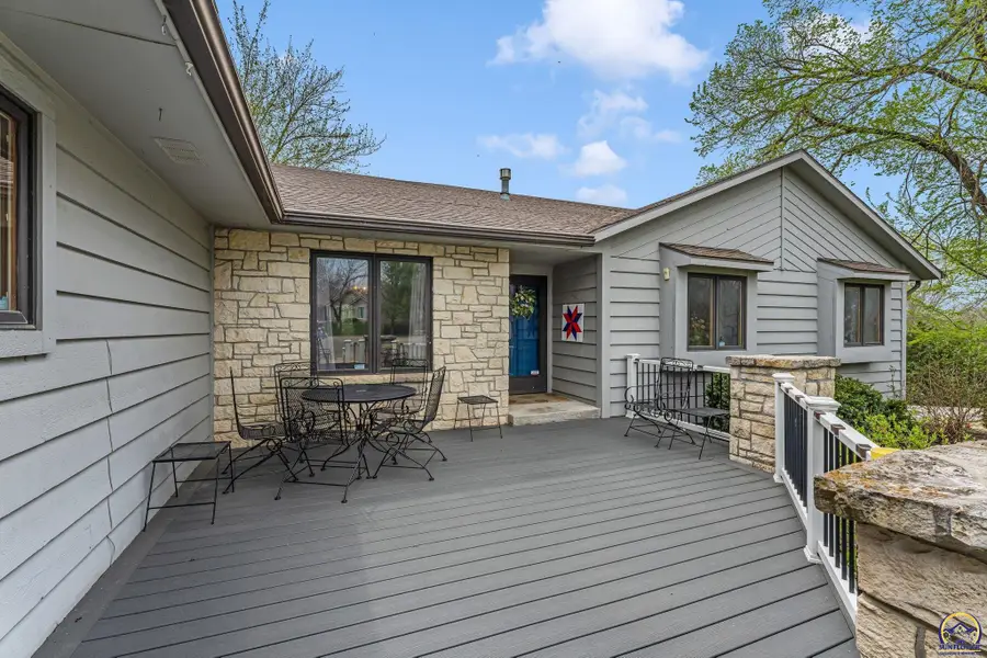 2901 SE Gemini Ct, Topeka, KS 66605 - #2