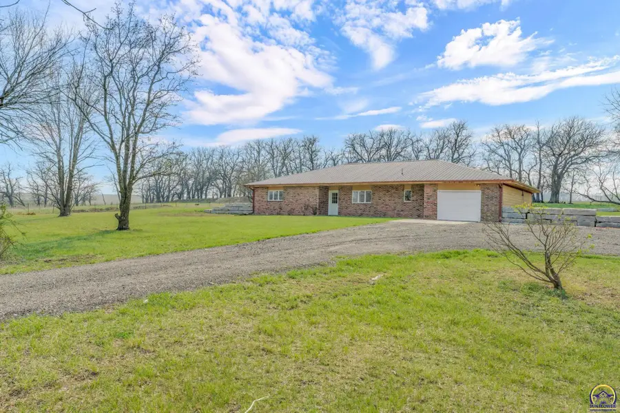 23586 NE K-4 Hwy, Eskridge, KS 66423 - #2