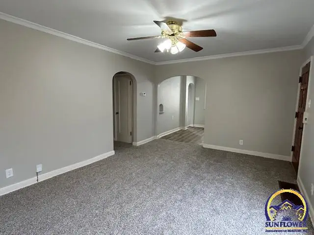 934 SW Randolph Ave, Topeka, KS 66606 - #3