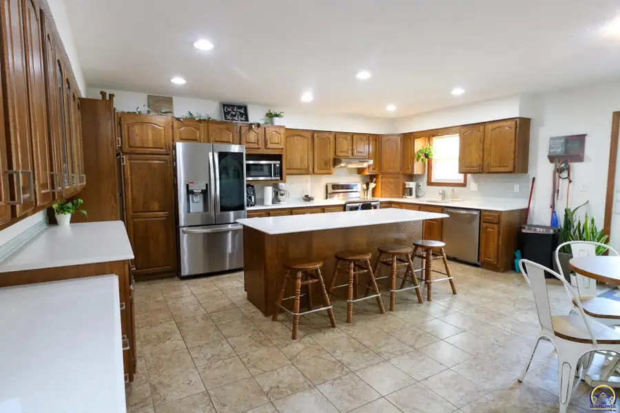 2101 Canterbury Rd, Emporia, KS 66801 - #3