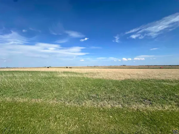 00000 P3 Ln, Holton, KS 66436