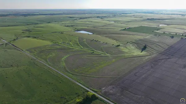 2345 S 2700 Rd, Burdick, KS 66838