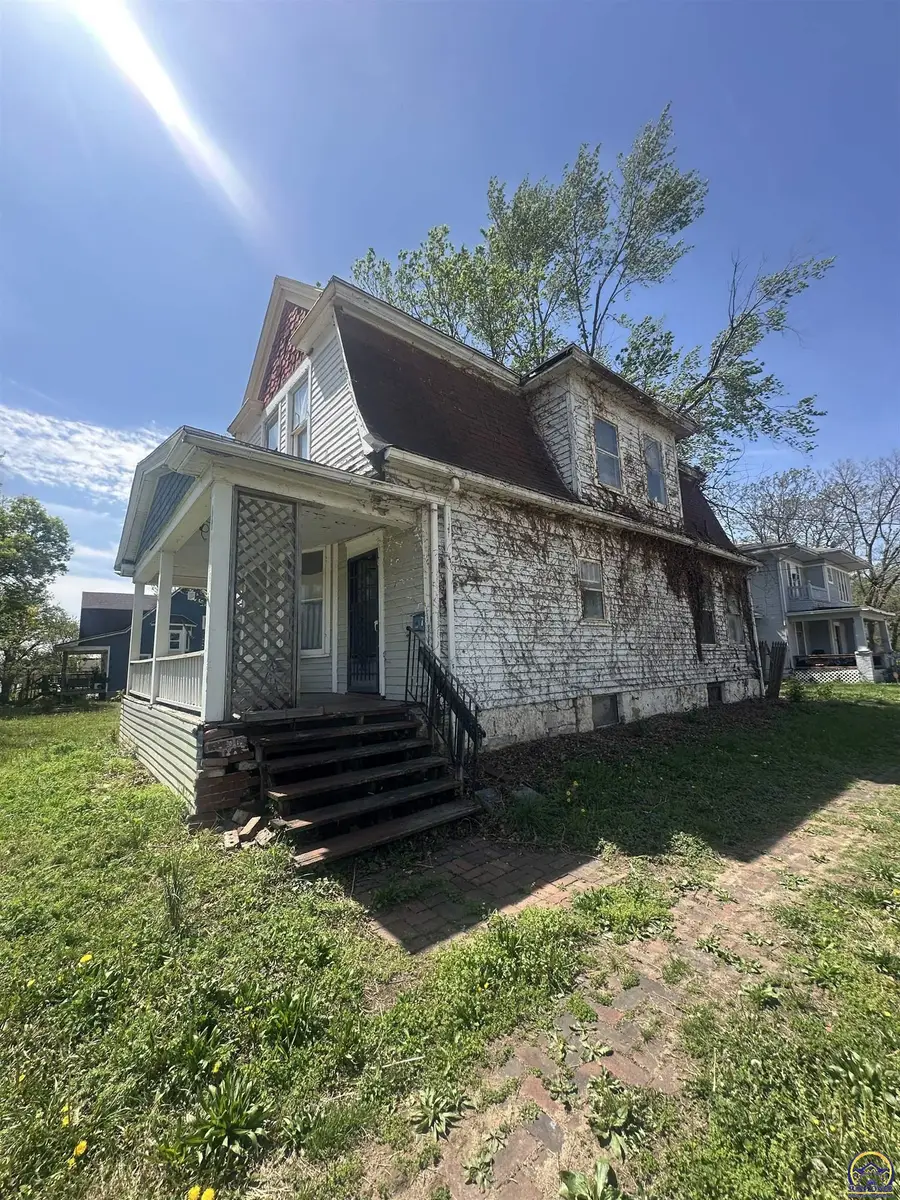 1601 SW Topeka Blvd, Topeka, KS 66612 - #2