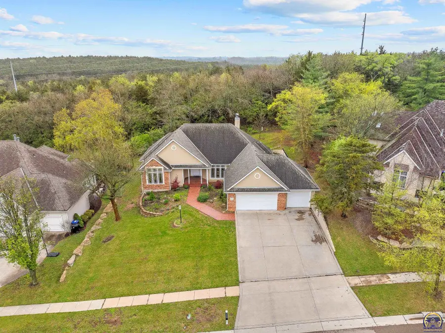 5411 SW 40th Ter, Topeka, KS 66610 - #2