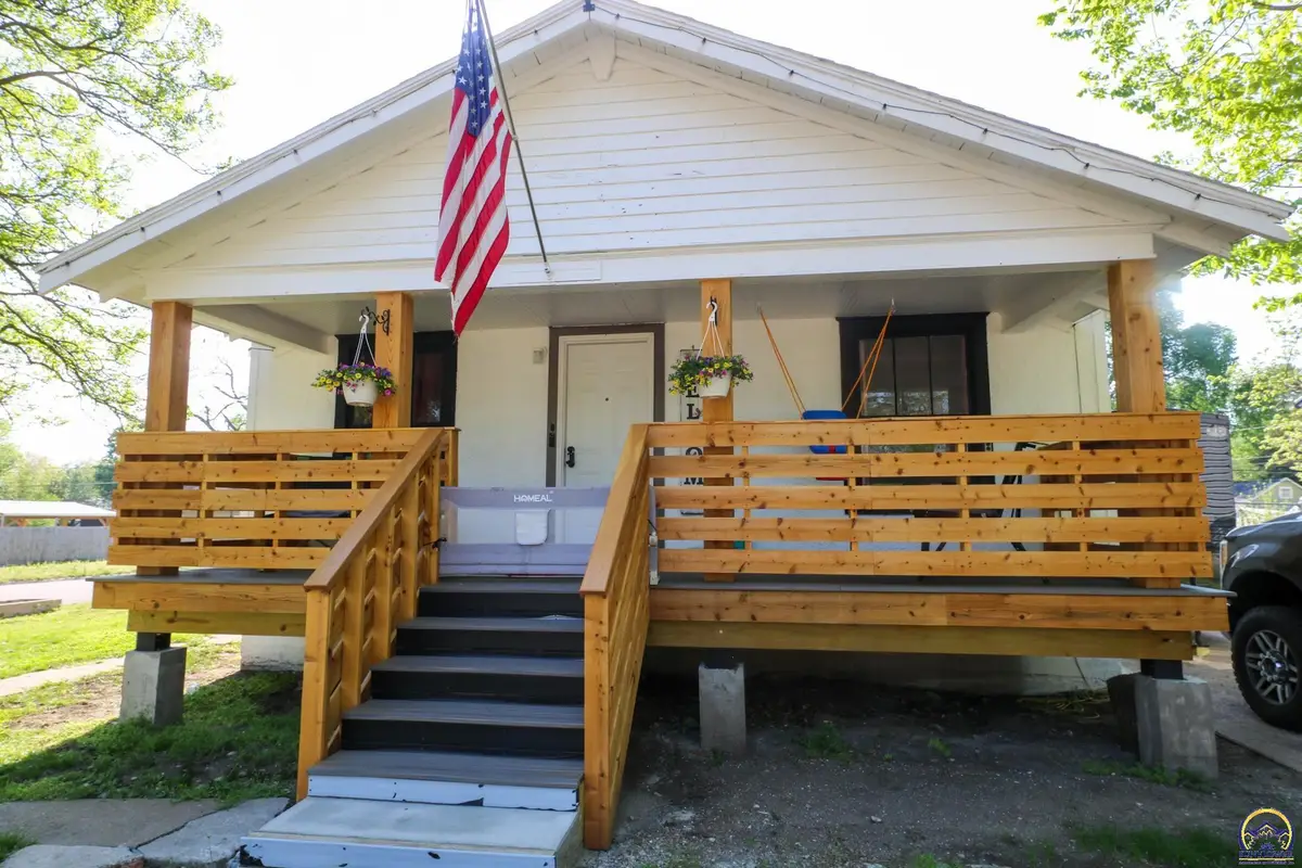 225 S Union St, Emporia, KS 66801 - #1