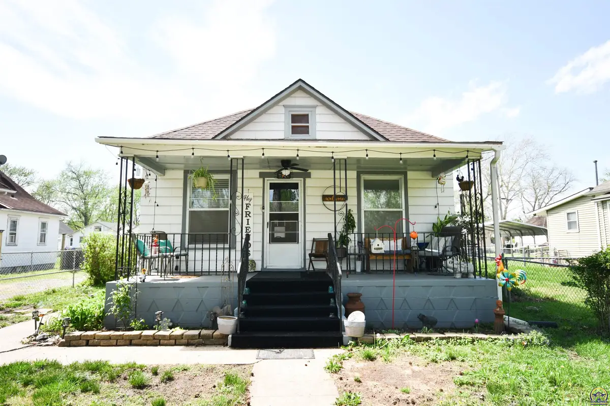 629 NE Twiss Ave, Topeka, KS 66616 - #1