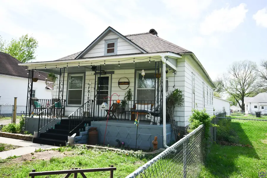 629 NE Twiss Ave, Topeka, KS 66616 - #2