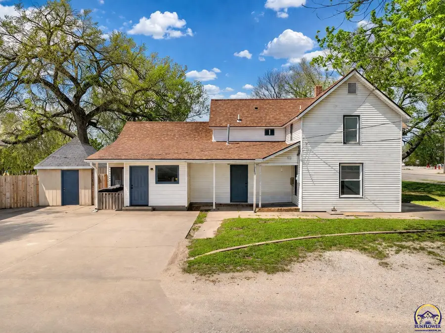 802 W Bertrand, Saint Marys, KS 66536 - #2