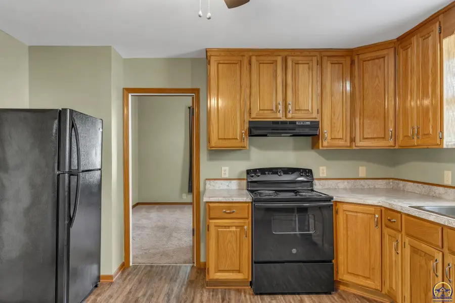 400 SW Lindenwood Ave, Topeka, KS 66606 - #3