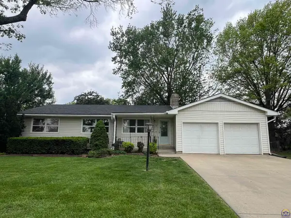 1113 Prairie St, Emporia, KS 66801