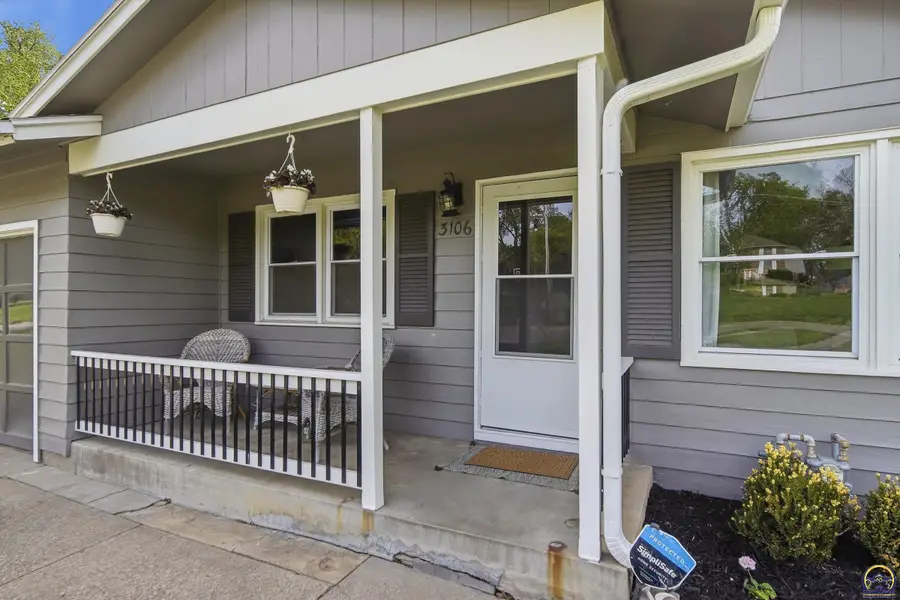 3106 SW Burlingame Rd, Topeka, KS 66611 - #2
