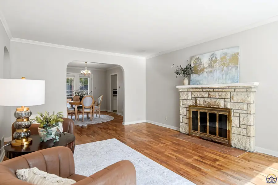 1155 SW Warren Ave, Topeka, KS 66604 - #3