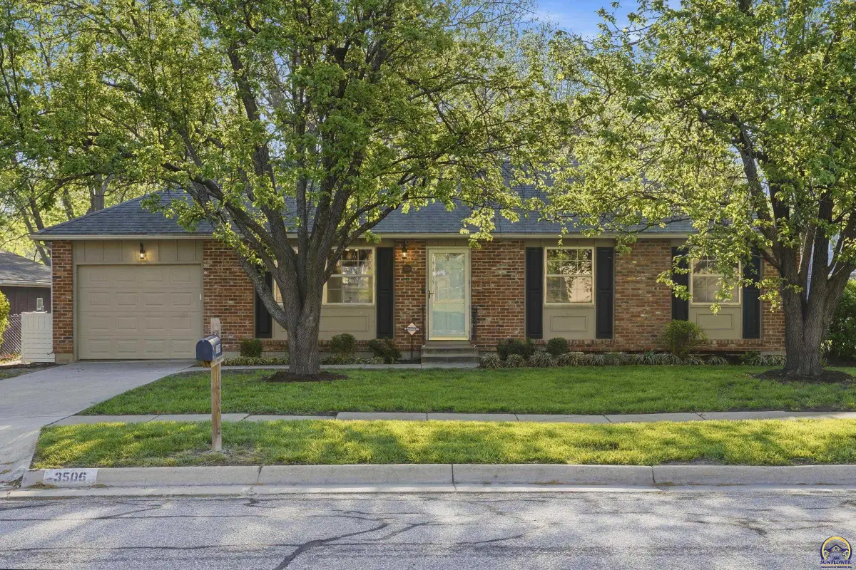 3506 SW Mission Ave, Topeka, KS 66614 - #1