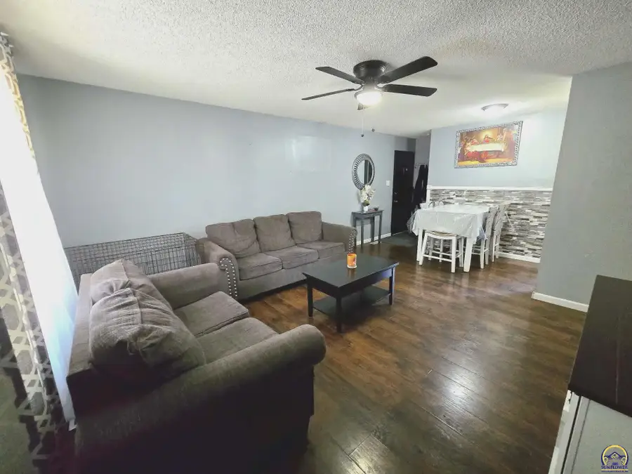 3112 SE Michigan Ave, Topeka, KS 66605 - #2