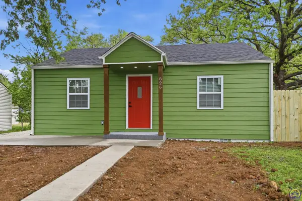 826 SE 33rd Ter, Topeka, KS 66605