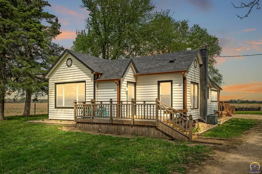 3544 NW Davis Rd, Rossville, KS 66533 - #2