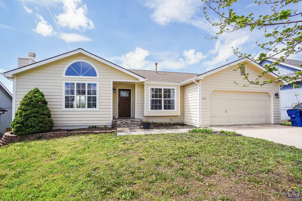2429 Via Linda Dr, Lawrence, KS 66047 - #1