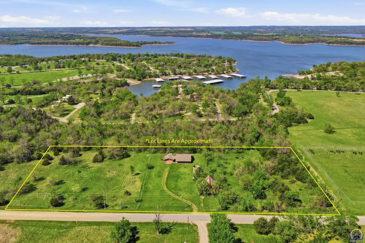 4060 E 229th St, Vassar, KS 66543-9999 - #1
