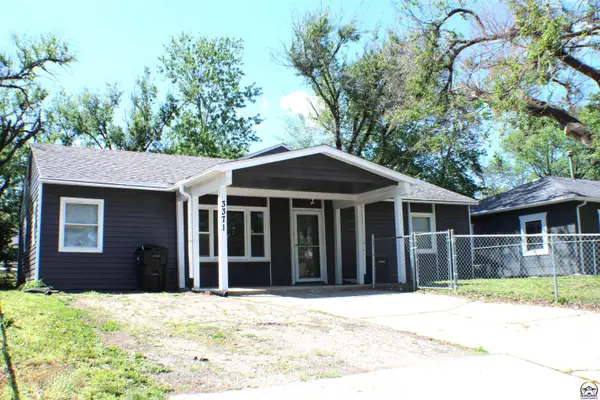 3371 SW Kirklawn Ave, Topeka, KS 66611