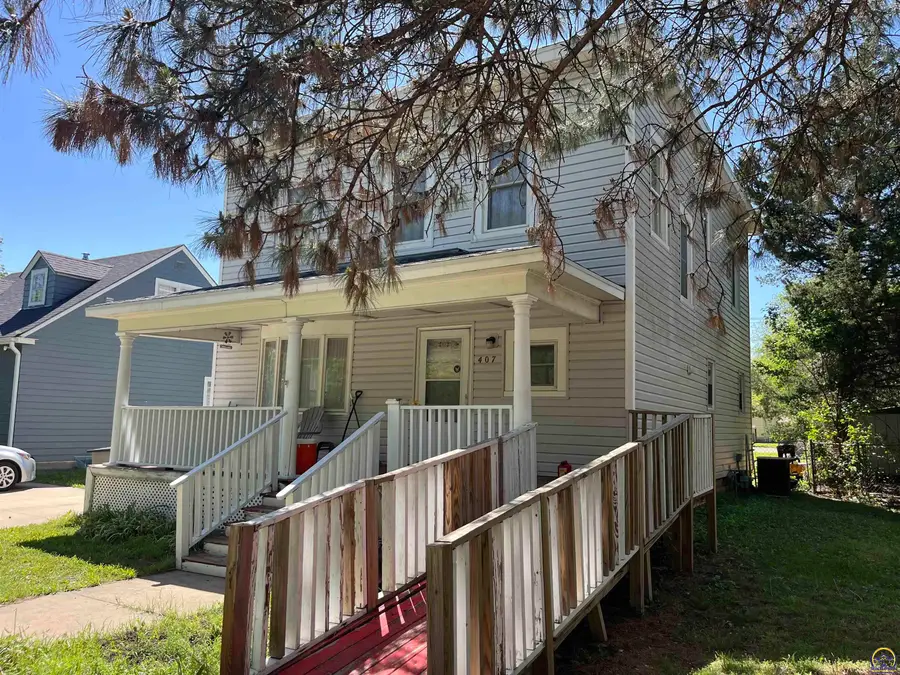 407 Rural St, Emporia, KS 66801 - #3