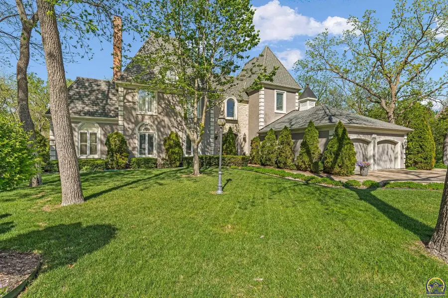 6034 SW 38th St, Topeka, KS 66610 - #3