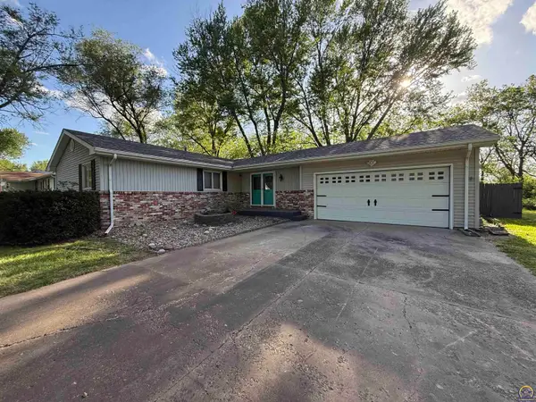 4849 NW Haven Rd, Topeka, KS 66617