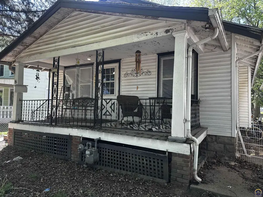 811 SE Branner St, Topeka, KS 66607 - #3