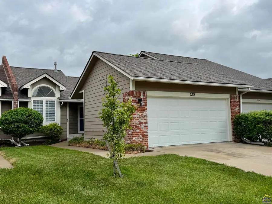 5312 SW 23rd St, Topeka, KS 66614 - #2