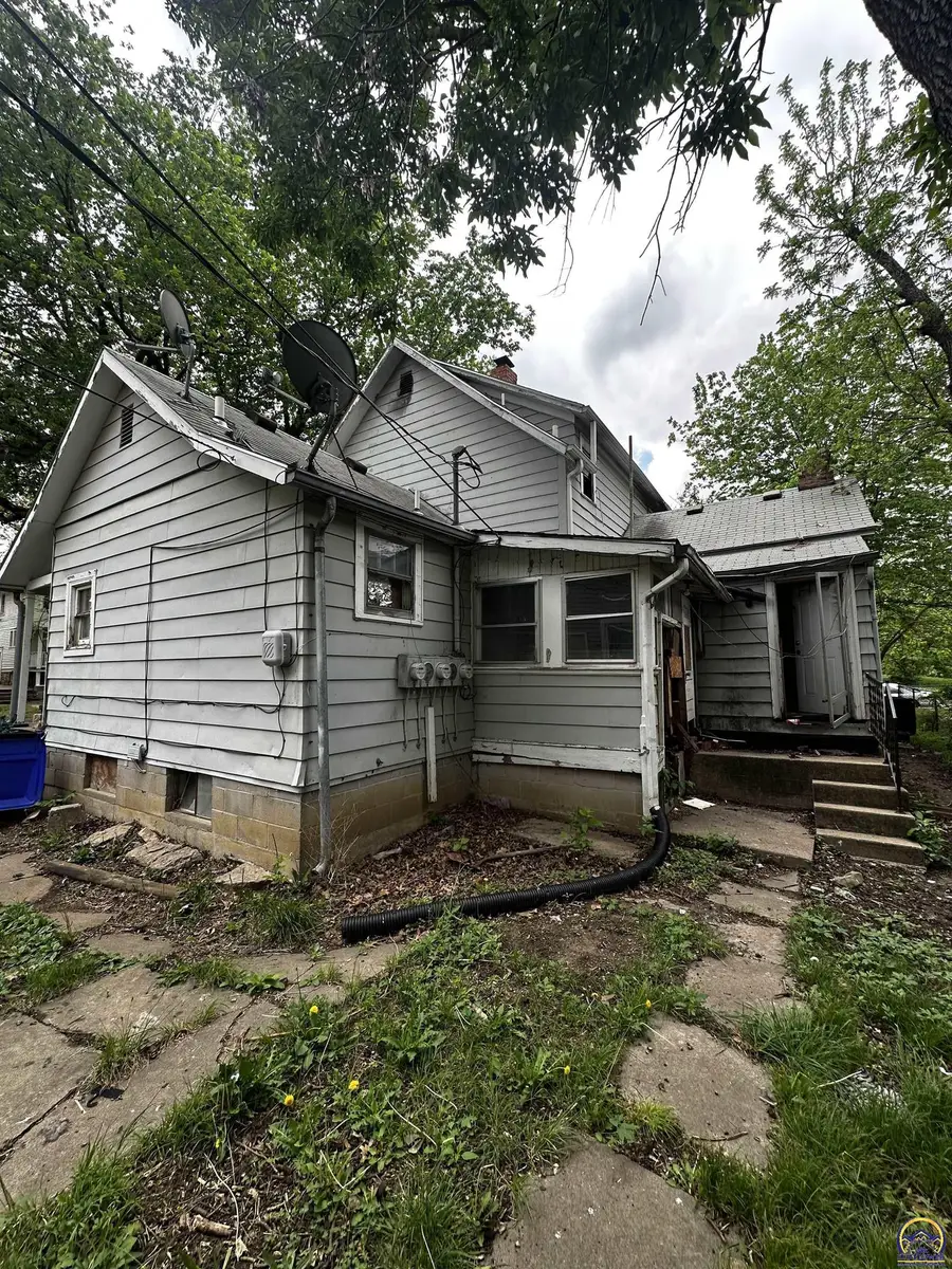 634 SW Polk St, Topeka, KS 66603 - #3