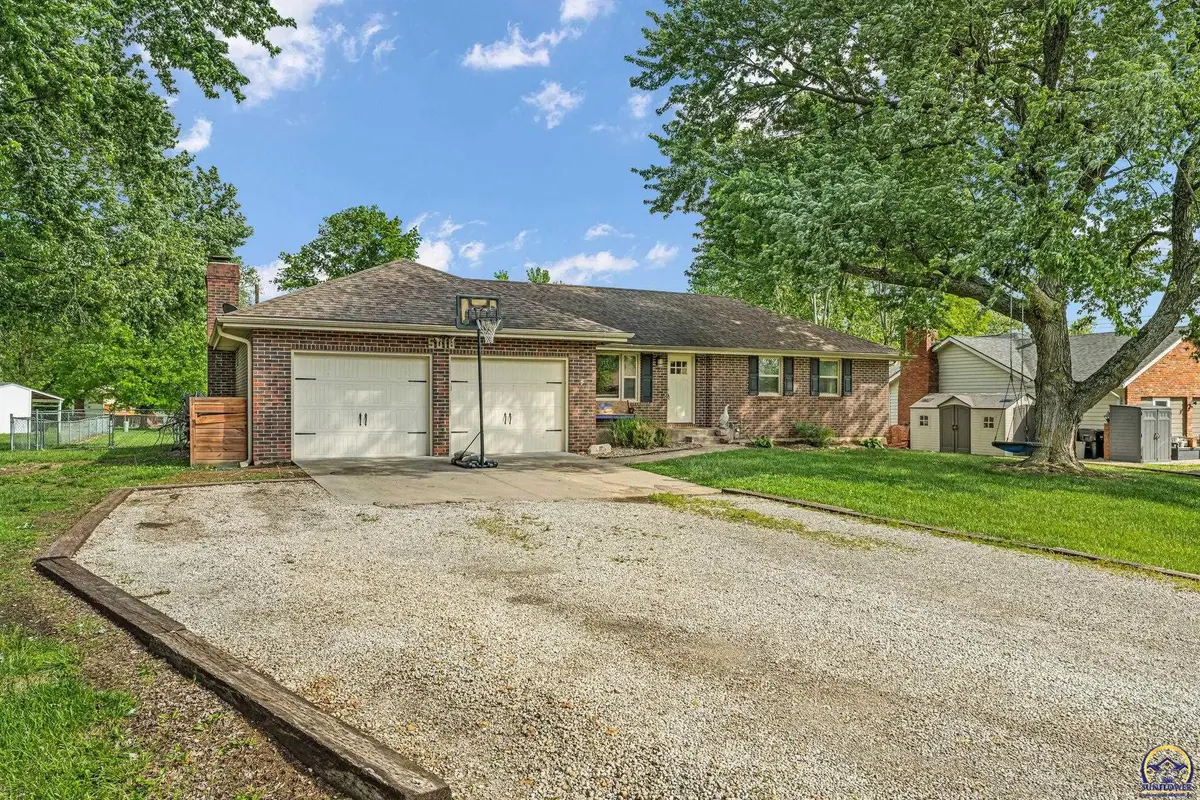 5018 NW Dawdy Dr, Topeka, KS 66618 - #1