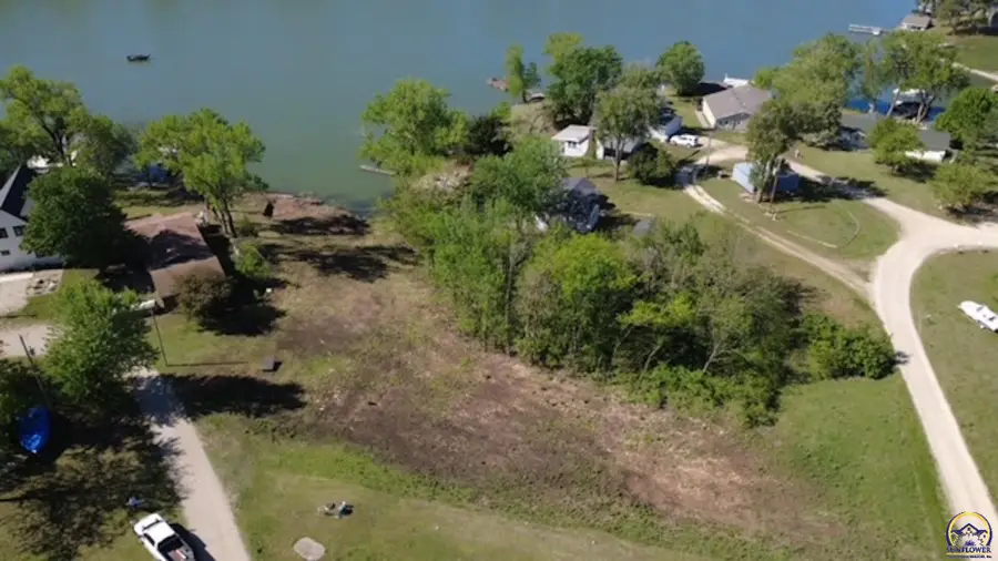 160 Lakeshore Dr, Council Grove, KS 66846 - #3