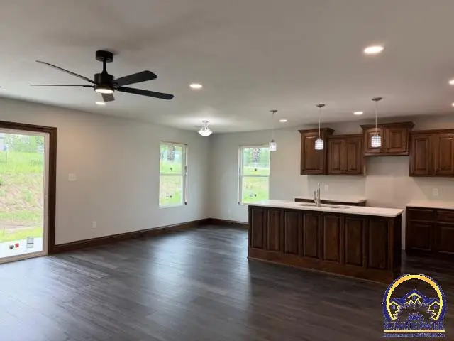 604 NW Palmer Pl, Topeka, KS 66617 - #2