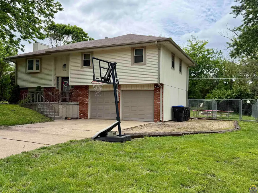 3125 SE Eveningtide Way, Topeka, KS 66605 - #3