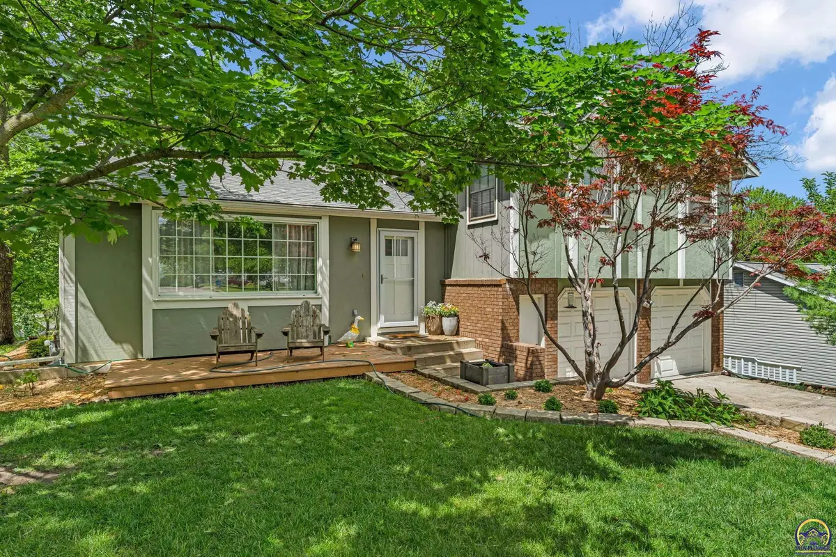 201 Wagon Wheel Rd, Lawrence, KS 66049 - #1
