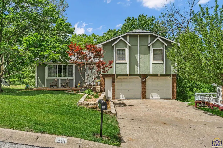 201 Wagon Wheel Rd, Lawrence, KS 66049 - #2