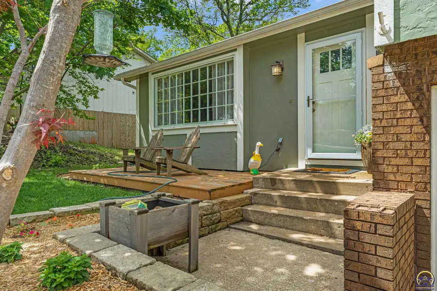 201 Wagon Wheel Rd, Lawrence, KS 66049 - #3