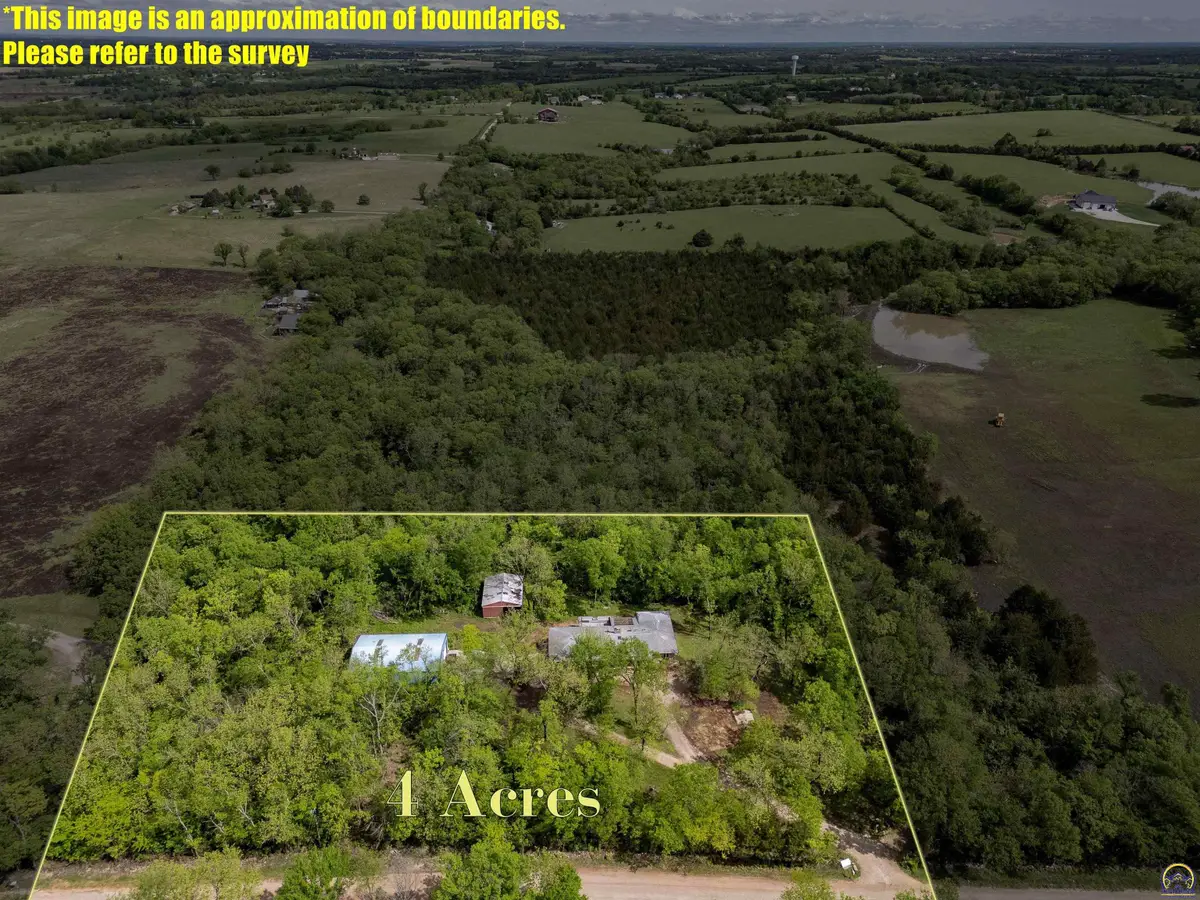 8720 SW 85th St, Auburn, KS 66402 - #1